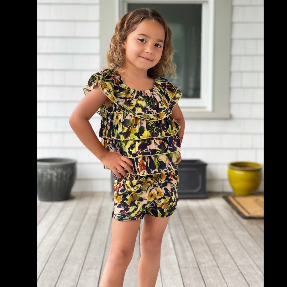 Something Navy Frankie Ruffle Top & Shorts size 6